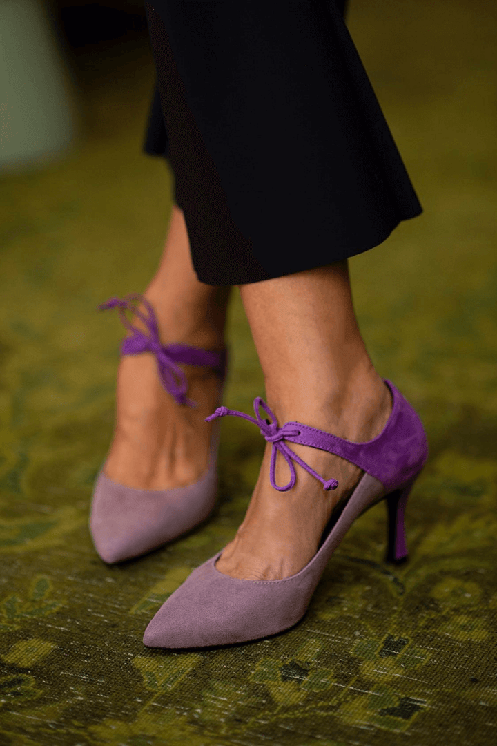 LUCREZIA | DÉCOLLETÉ CON LACCIO ALLA CAVIGLIA